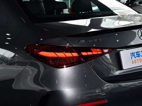 2026�� AMG C 43 4MATIC