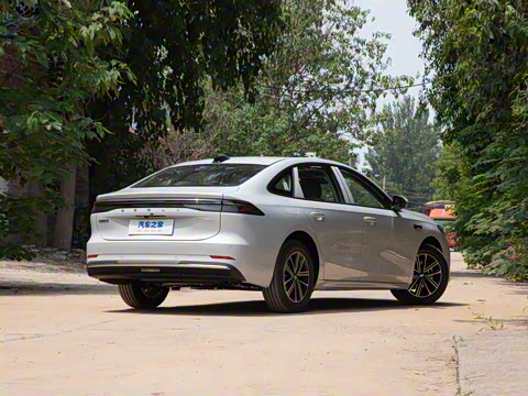 2025�� EM-i 70km ������