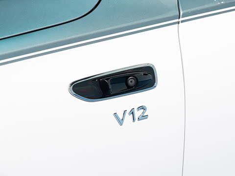 2027�� S 680 4MATIC