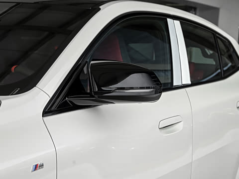 2026�� M35i