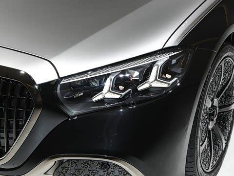 2027�� S 580 4MATIC Night Series