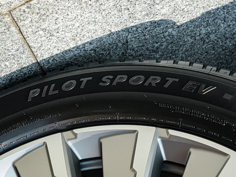 2026�� Ultra+ ������