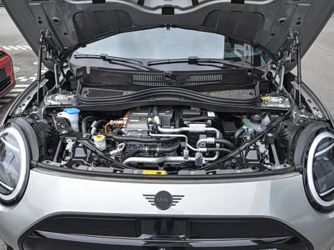 2026�� JOHN COOPER WORKS