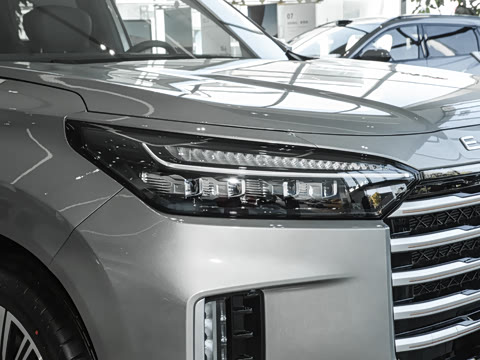 2025�� 180 ��������Ultra���� 7��