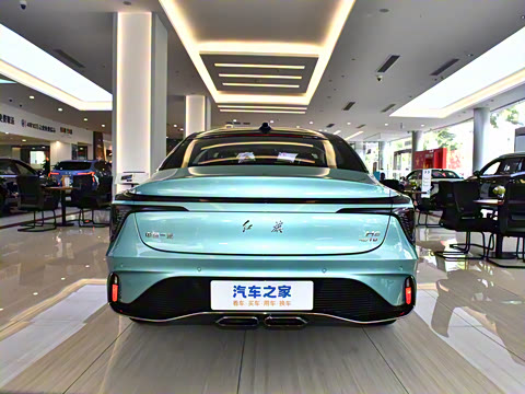 2025�� 2.0T ������