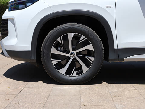 2026�� ̽��L 300TSI ������Ӣ