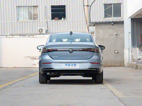 2026�� L 300TSI DSG ��Ӣ��