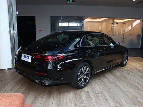 2026�� E 300 L ʱ���˶���