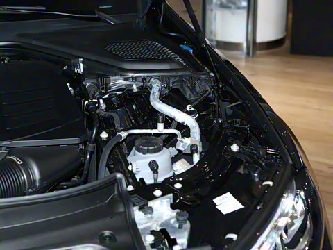 2026�� E 300 L ʱ���˶���