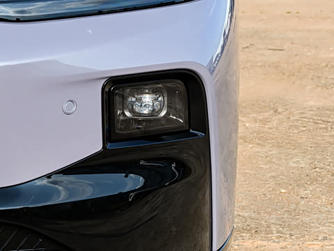 2027�� 670������