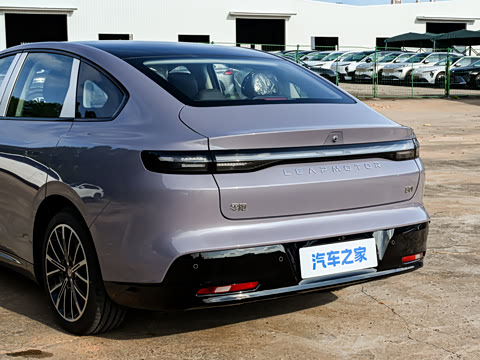 2027�� 670������