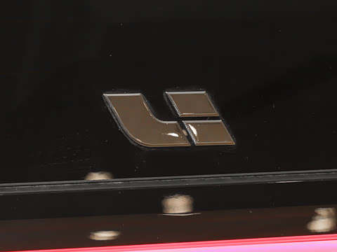 2025�� Ultra ���ܻ��°�