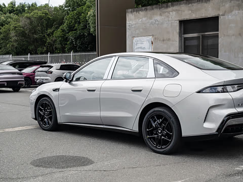 2026�� 535 MAX+�����