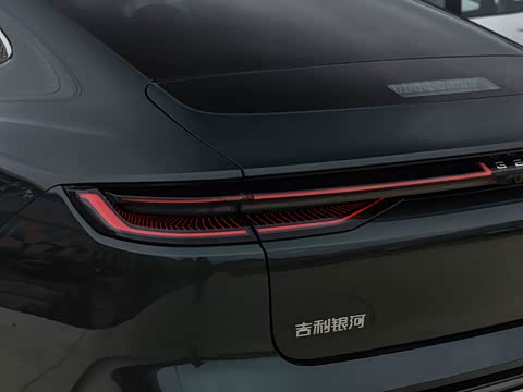 2026�� 225km EM-i Զ�����ǺӰ�