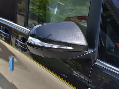 2023�� ��ʨϵ�� 2.0T �� 7��