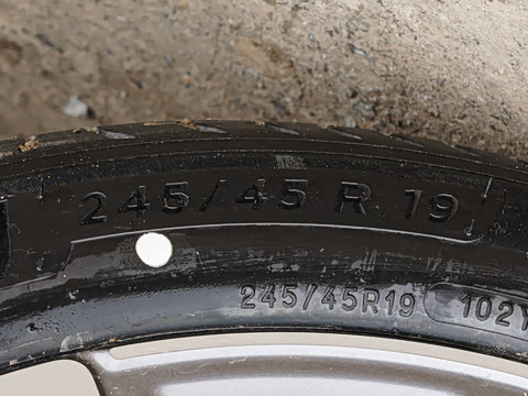 2026�� �Ŀ� E 300 L ʱ����