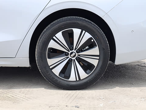 2026�� EM-i 235km ̽��+��