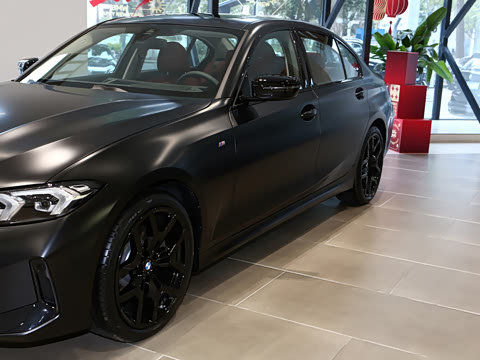 2026�� 330Li �����