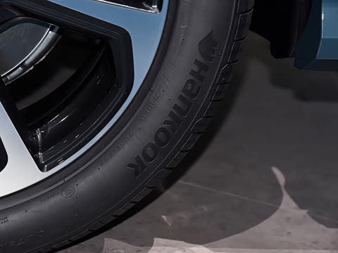 2025�� quattro 45�����ذ� 45TFSI quattro ʱ�ж�����