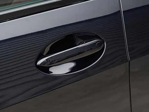 2026�� �Ŀ� xDrive 40Li M�˶���ҹ��װ