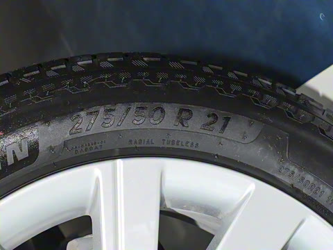 2025�� 3.0 L6 360PS ʢ����