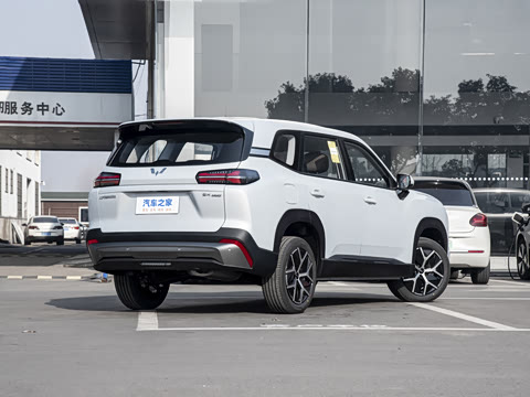 2026�� 1.5T 6MT ������ 