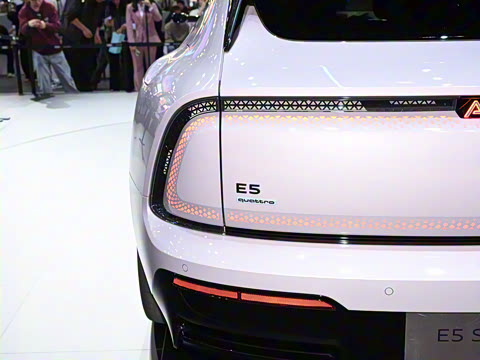 2026�� �ն�����quattro��