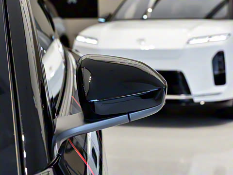 2025�� ��Ӱ��װ�޶��� 100kWh Touring