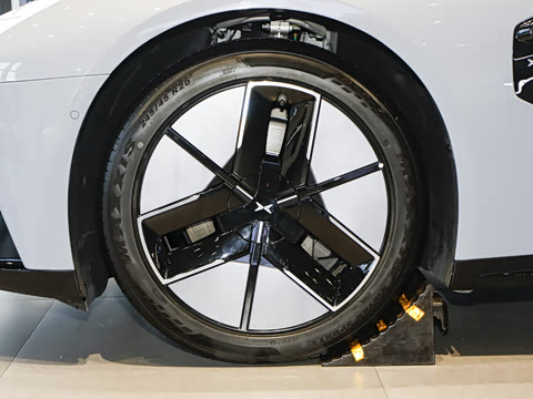 2025�� 820 �������� Ultra