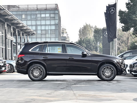 2026�� GLC 300 L 4MATIC ������ 5��