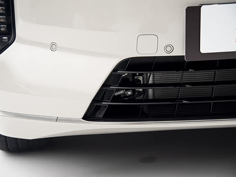 2026�� ���� 585kW ����������