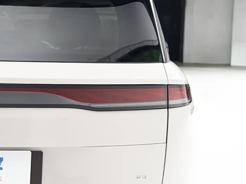 2026�� ���� 585kW ����������