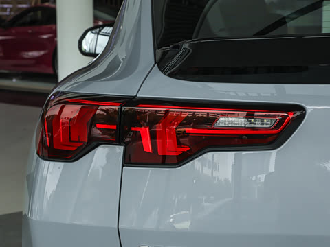 2026�� M35i