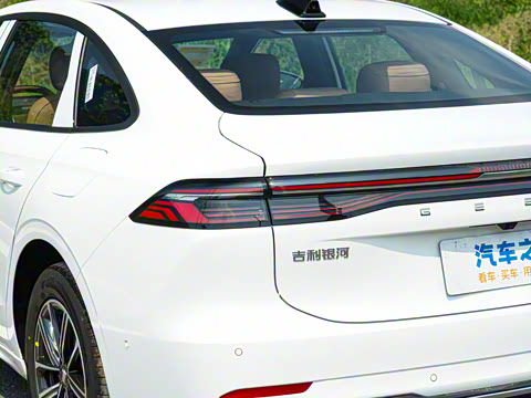 2025�� EM-i 70km ������