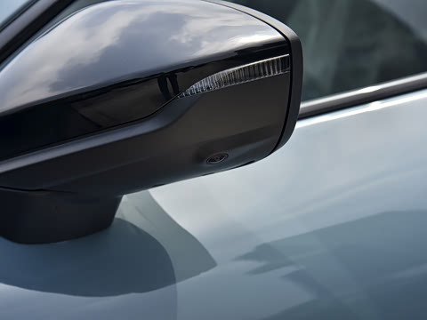 2026�� TFSI quattro 200kW �콢��