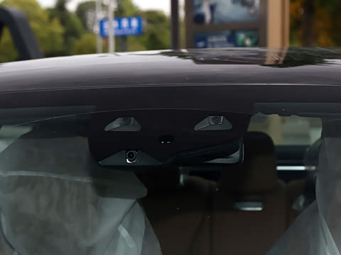 2026�� �Ŀ�� E 300 L ʱ���˶���