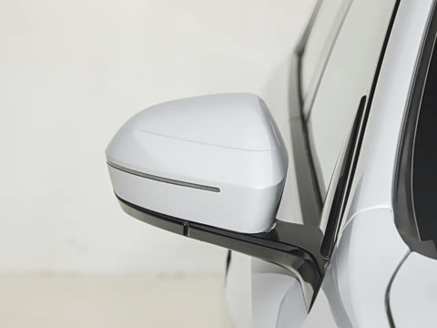 2023�� 740Li ������ M�˶���װ