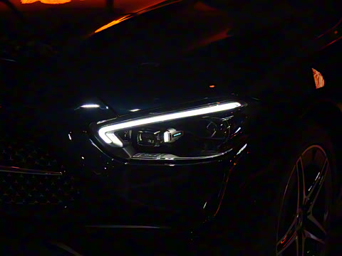 2026�� C 260 L �ҹ�˶���