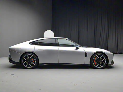 2025�� 750 ���������� Ultra