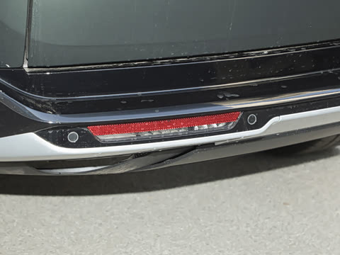 2026�� 3.0 L6 400PS AB�����