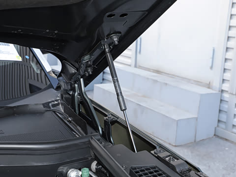 2026�� 3.0 L6 400PS AB�����