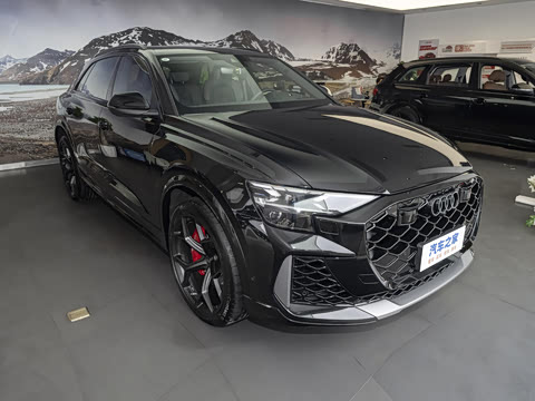 2026�� RS Q8 4.0T performance