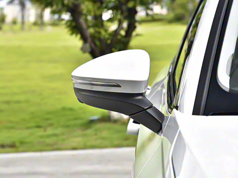 2026�� L 300TSI DSG ������