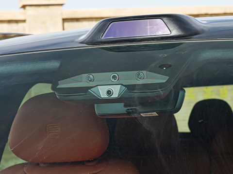 2025�� DM 215KM�����״��콢��