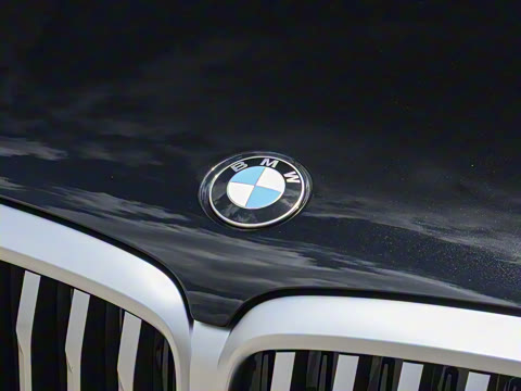 2025�� xDrive 30Li ������M�˶���ҹ��װ