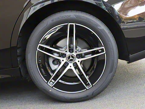 2026�� E 300 ʱ�����˶���