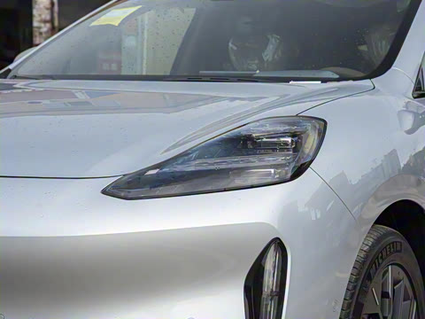 2025�� 670 Max��