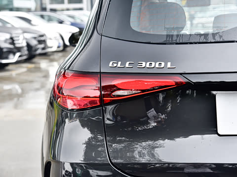 2026�� GLC 300 L 4MATIC ������ 5��