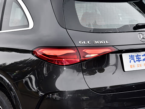 2026�� GLC 300 L 4MATIC ������ 5��