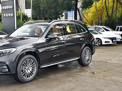 2026�� GLC 300 L 4MATIC ������ 5��